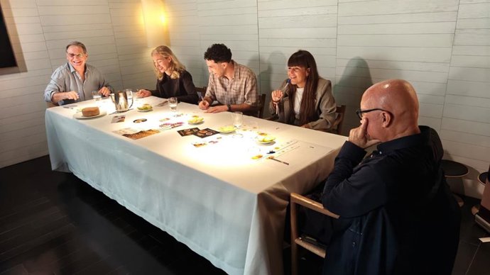 Celebración de la XXV Cata Concurso de la Torta del Casar, que ha tenido lugar este lunes en el restaurante Atrio de Cáceres