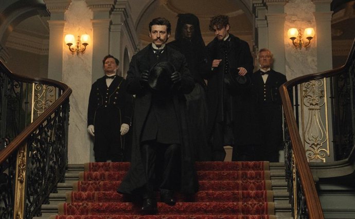 Los descendientes reales de la casa Guinness opinan de la serie de Netflix: "Y lo mejor es que todo es verdad"