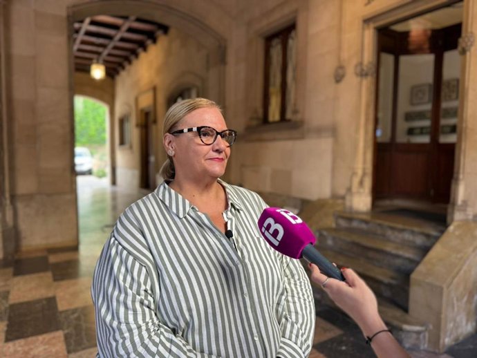La consellera electa del PP en el Consell de Mallorca y vicepresidenta del IMAS, Magdalena García, en declaraciones a los medios.