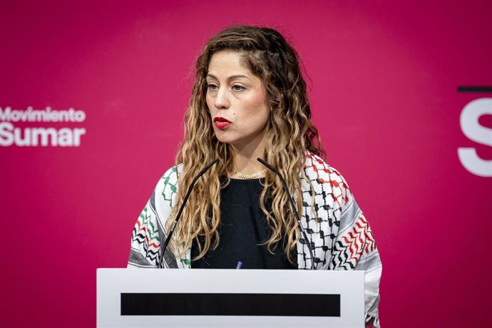 La coordinadora del Movimiento Sumar, Lara Hernández, interviene durante la celebración del Grupo Coordinador de Movimiento Sumar, el primero del presente curso político, en el Espacio Unonueve, a 27 de septiembre de 2025, en Madrid (España).