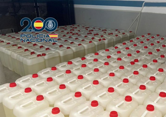 Garrafas de gasolina incautadas en Sanlúcar de Barrameda (Cádiz)