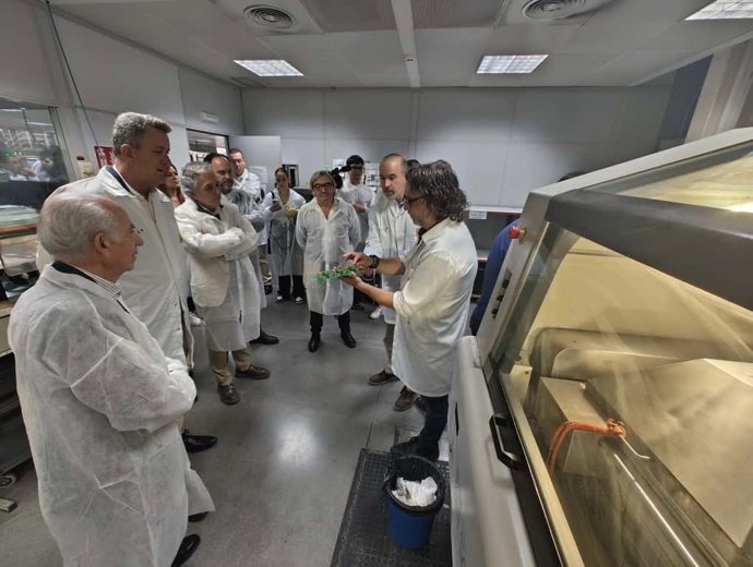 Martínez Mus remarca l'aposta per la col·laboració públic-privada per a monitorizar i digitalitzar les depuradores de la Comunitat Valenciana