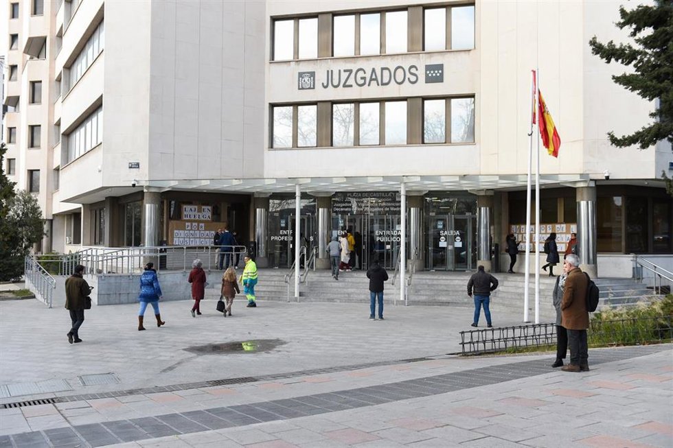 Archivo - Fachada de los juzgados de Plaza de Castilla, en Madrid (España).