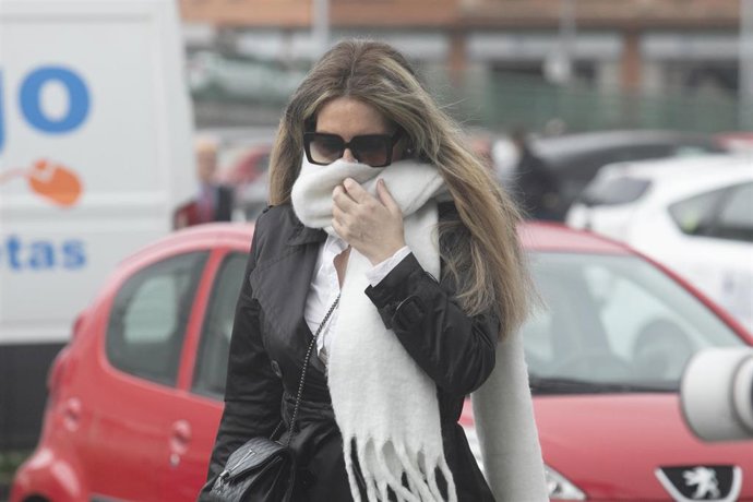 Archivo - La Miss Asturias vinculada a Ábalos, Claudia Montes, llega a los juzgados de Gijón para testificar por el ‘caso Koldo’, a 21 de mayo de 2025, en Gijón, Asturias (España).  El instructor del 'caso Koldo' enel Tribunal Supremo (TS) interroga en ca