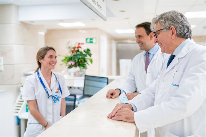 Las nuevas técnicas robóticas y dispositivos evitan la cirugía abierta en casos de hiperplasia benigna de próstata