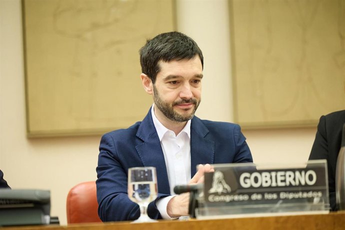 Archivo - El ministro de Derechos Sociales, Consumo y Agenda 2030, Pablo Bustinduy, a 11 de marzo de 2024, en Madrid (España). 