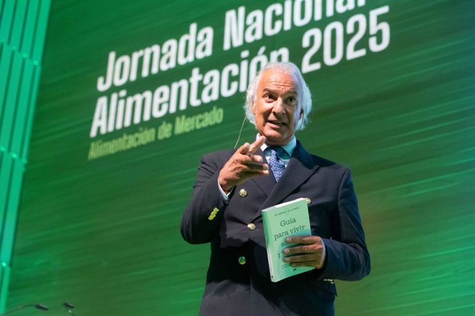 El doctor Manuel de la Peña. El Dr. Manuel de la Peña, gurú de la longevidad, aclamado por los farmacéuticos por desvelar los secretos.