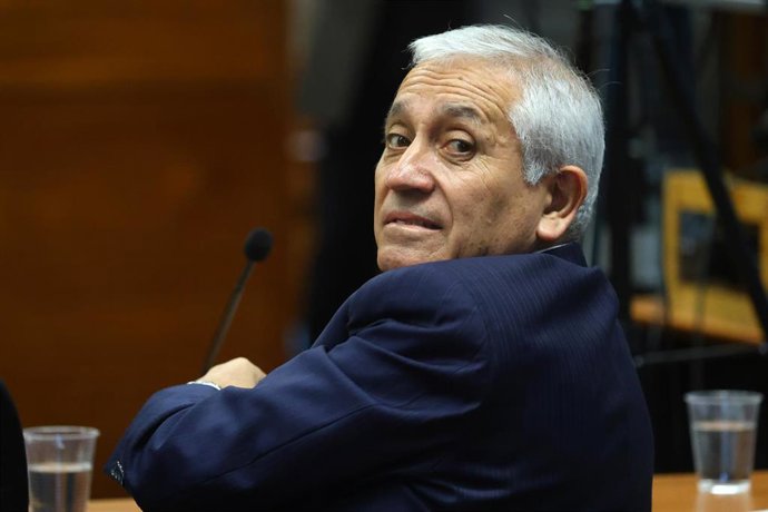 Inicio del juicio oral contra el exdirector de la PDI Hector Espinosa, y su conyuge Maria Magdalena Neira, por malversacion de fondos publicos, falsificacion de instrumento publico y lavado de activos