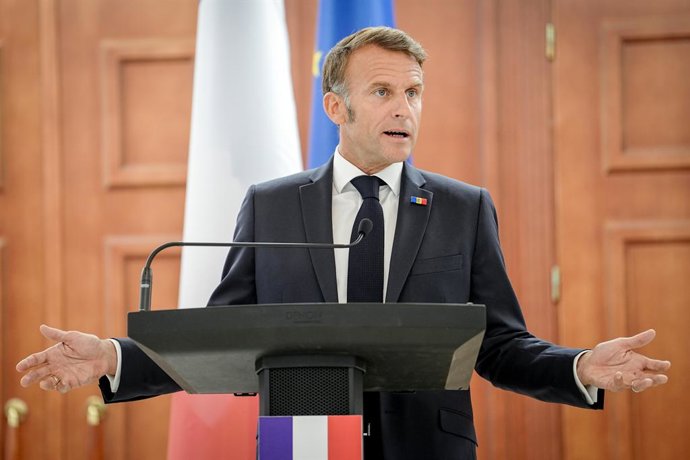 Archivo - Arquivo - 27 de agosto de 2025, Moldávia, Chisinau: O presidente francês Emmanuel Macron fala durante uma coletiva de imprensa no palácio presidencial, por ocasião do 34º Dia da Independência da ex-república soviética. Foto: Kay Nietfeld/dpa