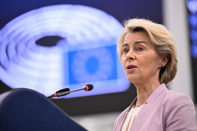 Archivo - Arquivo - A presidente da Comissão Europeia, Ursula von der Leyen, falando durante um debate na sessão plenária do Parlamento Europeu em Estrasburgo, França.