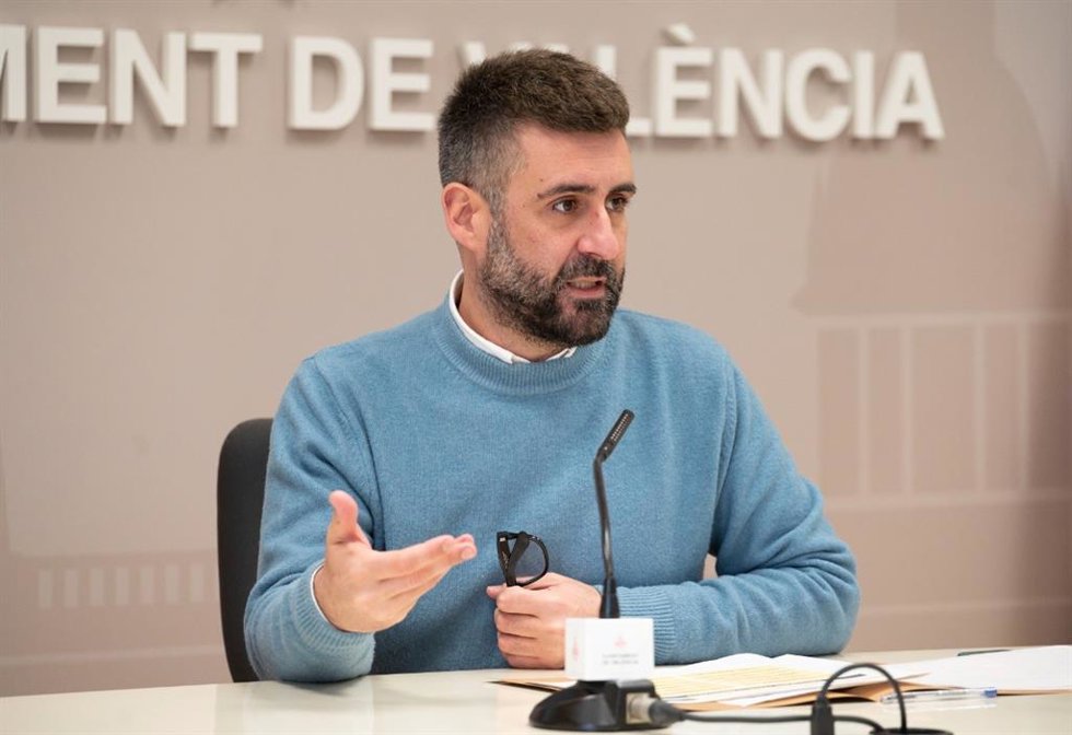 Archivo - El concejal del Ayuntamiento de Valncia Pere Fuset (Compromís)  en una imagen de archivo