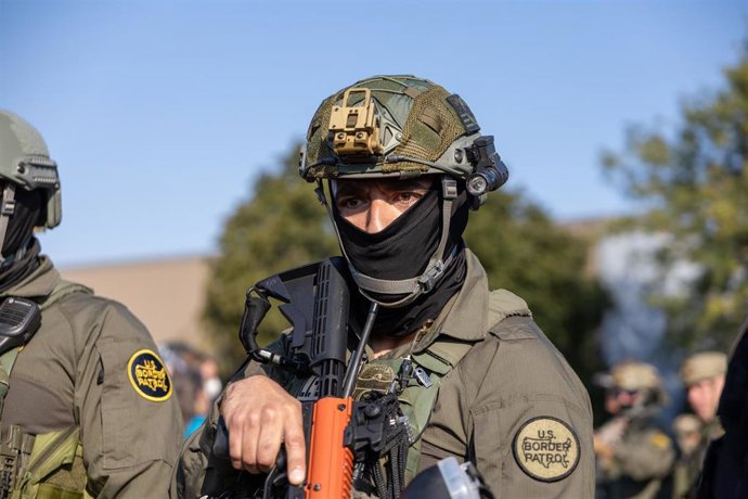 Un efectivo de la Patrulla Fronteriza en Chicago