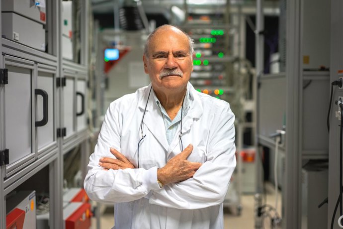 Michel Armand CIC energiGUNEko ohorezko zuzendari zientifikoa