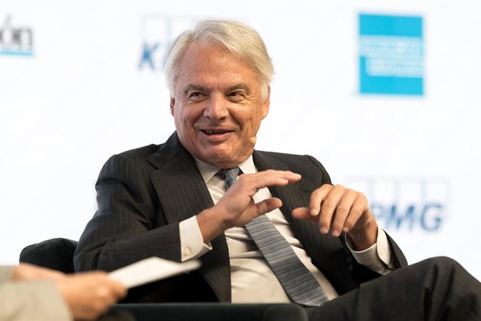 El presidente de Mutua Madrileña, Ignacio Garralda, interviene en la segunda jornada del XVI Encuentro Financiero del sector bancario, organizado por 'Expansión', KPMG, American Express y Cunef Universidad, en el auditorio El Beatriz, a 7 de octubre de 20