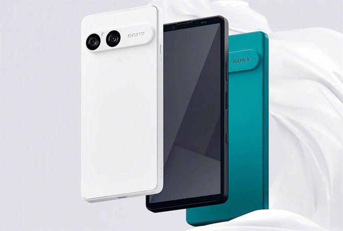 Xperia 10 VII nas cores branco, preto e verde