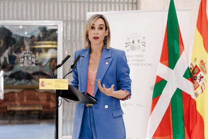 La consejera de Gobernanza, Administración Digital y Autogobierno y portavoz del Gobierno Vasco, Maria Ubarretxena.