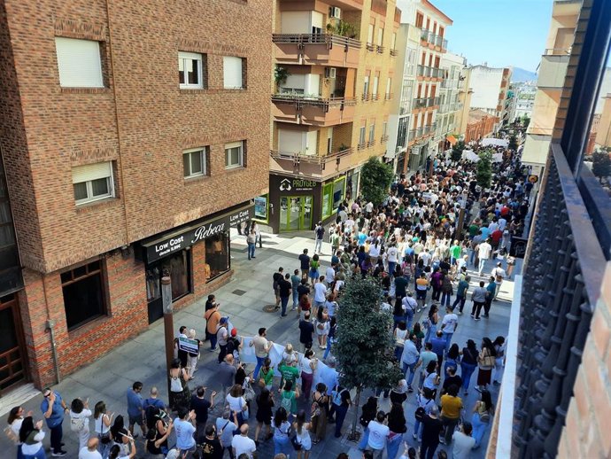 Manifestación de docentes en Mérida en la jornada de huelga para reivindicar la homologación salarial