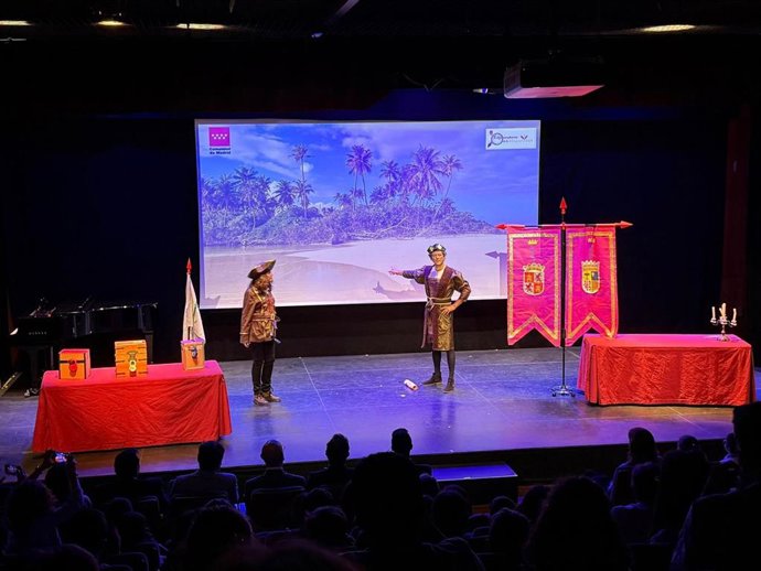 Los colegios e institutos madrileños celebran la Hispanidad con un juego de la vuelta al mundo, danza y menús especiales