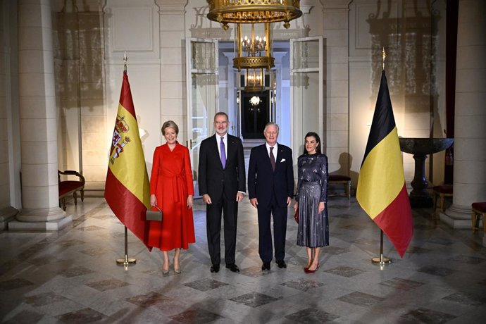 Los Reyes Felipe VI y Letizia son recibidos por los Reyes de Bélgica, en el Palacio Real de Bruselas, a 7 de octubre de 2025, en Bruselas (Bélgica). Los Reyes han visitado Bruselas en el marco de la trigésima edición del festival Europalia España, que ded