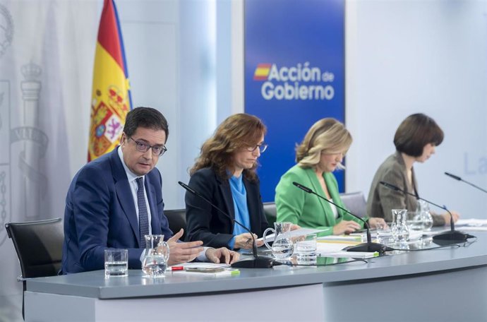 Los ministros de Transformación Digital y Función Pública, Óscar López; de Sanidad, Mónica García; de Educación, Pilar Alegría, y de Ciencia, Diana Morant, en rueda de prensa tras el Consejo de Ministros