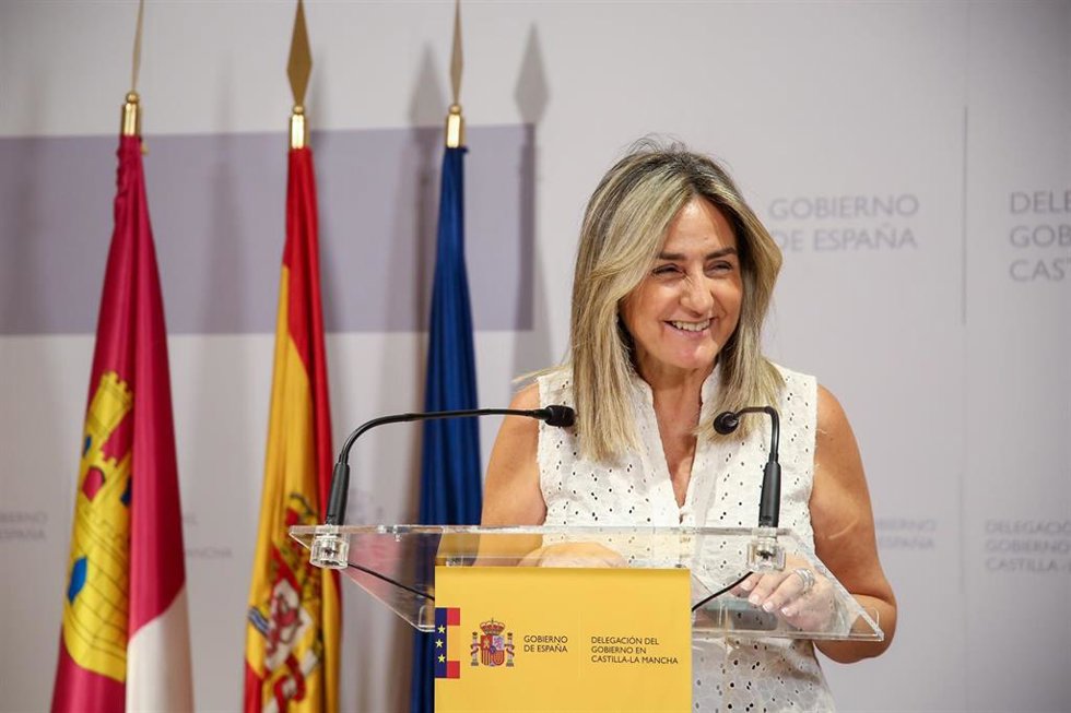 Archivo - La delegada del Gobierno de España en Castilla- La Macha, Milagros Tolón, en una foto de archivo.