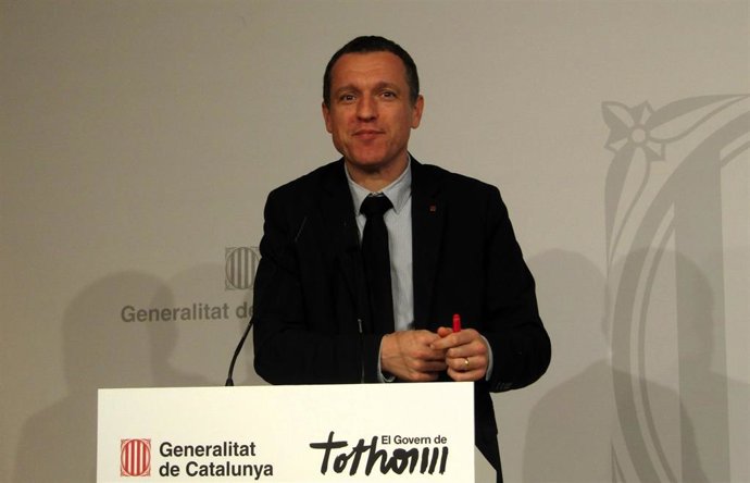 Archivo - El conseller de Agricultura, Ganadería, Pesca y Alimentación de la Generalitat, Òscar Ordeig, en una imagen de archivo.