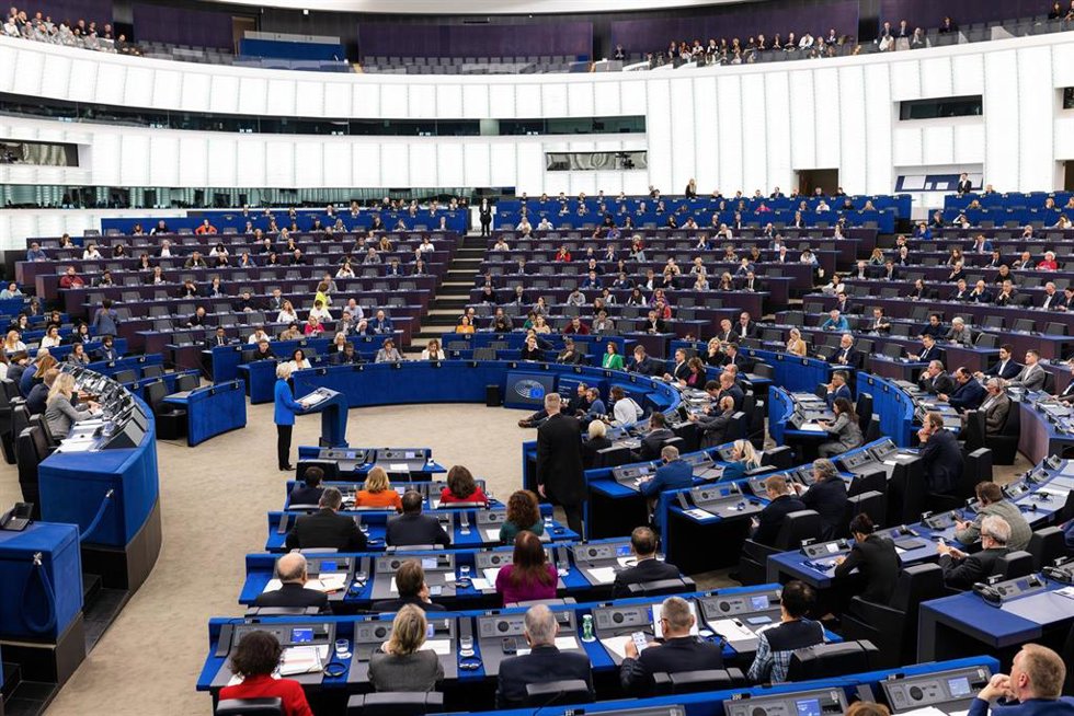 La presidenta de la Comisión Europea, Ursula von der Leyen, habla ante el Parlamento Europeo.