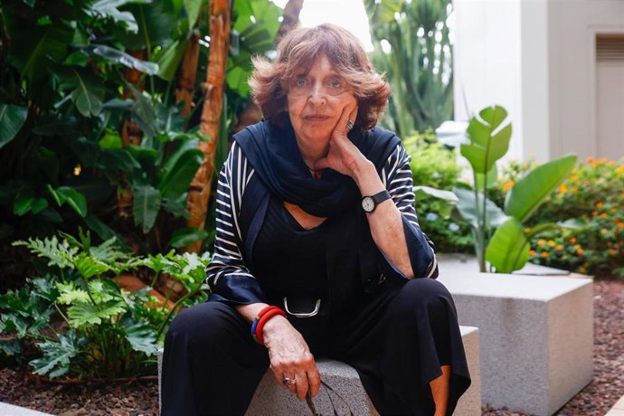 La escritora Cristina Fernñandez Cubas 