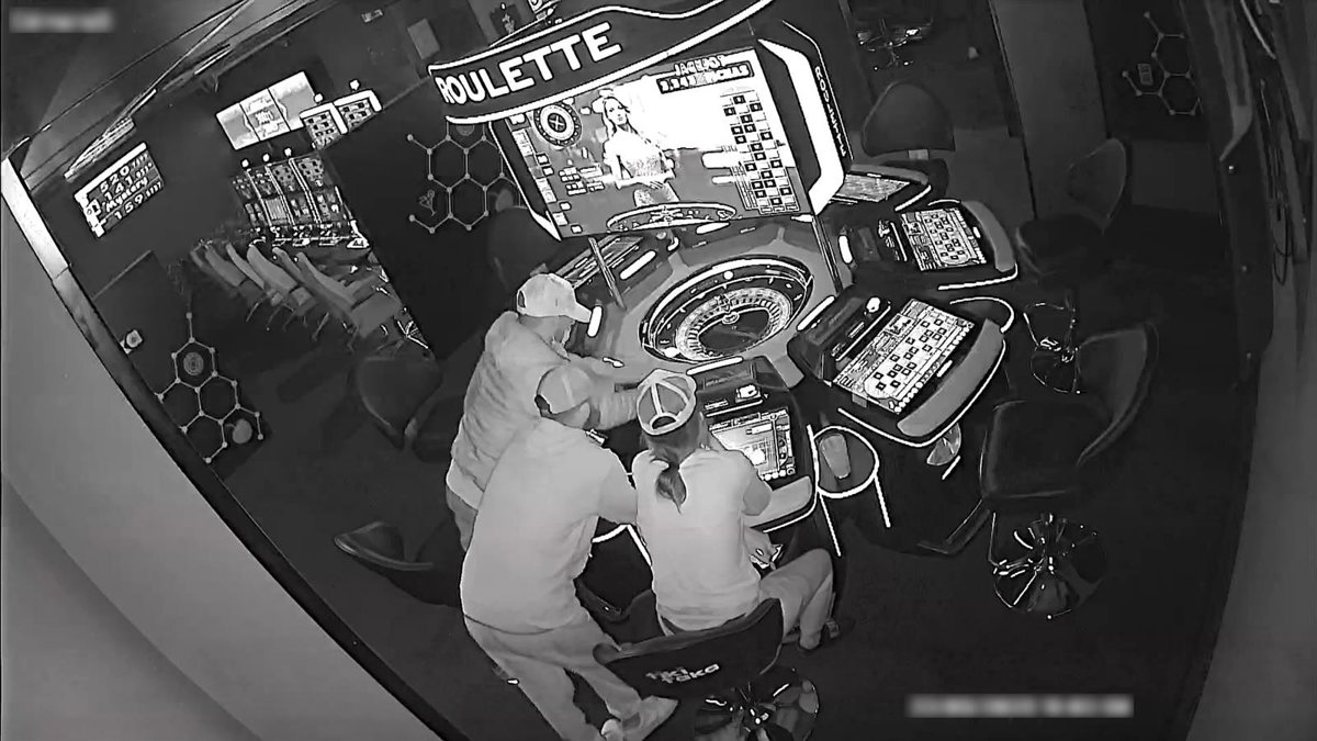 Guardia Civil detiene en Santomera a dos personas dedicadas a cometer robos en comercios
