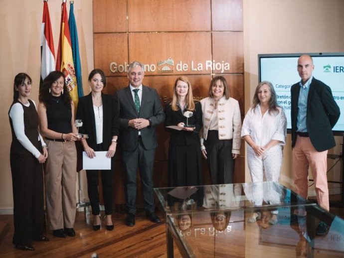 El IER entrega sus Premios de Investigación 2025 a Ana Isabel Ballesteros, a Celia Sabando y a Marina Corral