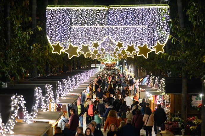 Archivo - Mercado Navideño de Almería en una imagen de archivo.