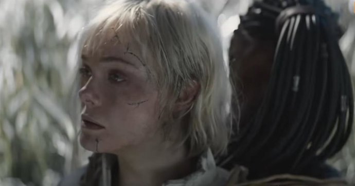 Nuevo y revelador tráiler de Predator: Badlands, con Elle Fanning en acción en su segundo papel