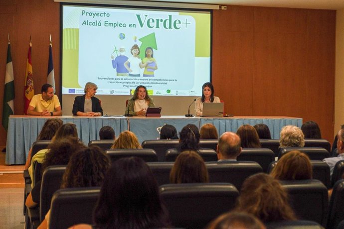 Presentación del proyecto 'Alcalá Emplea en Verde+' en Alcalá de Guadaíra (Sevilla).