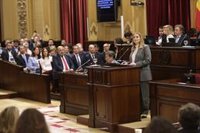 Vivienda "para los de aquí" y freno a la inmigración ilegal: los anuncios de Prohens en el Debate de Política General