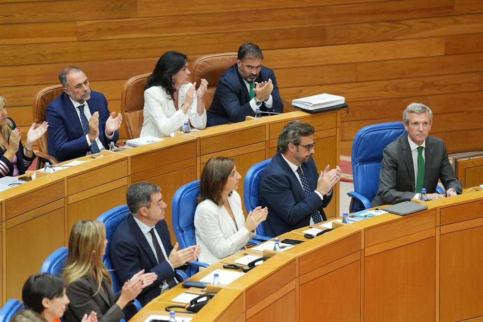 El presidente de la Xunta de Galicia, Alfonso Rueda, comparece en el Parlamento gallego, a 9 de septiembre de 2025, en Santiago de Compostela, A Coruña, Galicia (España). Rueda comparece por iniciativa propia para explicar la gestión del Ejecutivo ante 