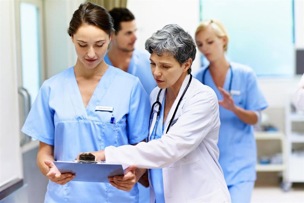 Archivo - Estudiante de medicina en imagen de archivo.