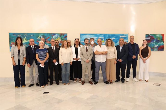 Inauguración de una exposición colectiva realizada por pacientes de Salud Mental del HUC
