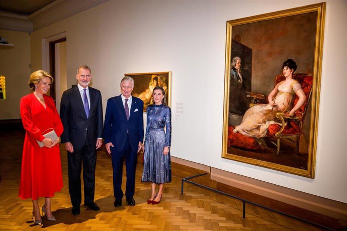 Los Reyes Felipe VI y Letizia  recorren  la exposición 'Luz y sombra. Goya y el Realismo en España' y participan en el acto inaugural de 'Eurpalia 2025',en el Palacio de Bellas Artes de Bruselas