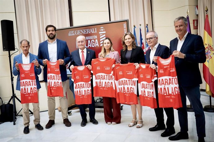El Ayuntamiento de Málaga ha acogido este martes la presentación oficial de la próxima edición del Generali Maratón de Málaga 2025,.