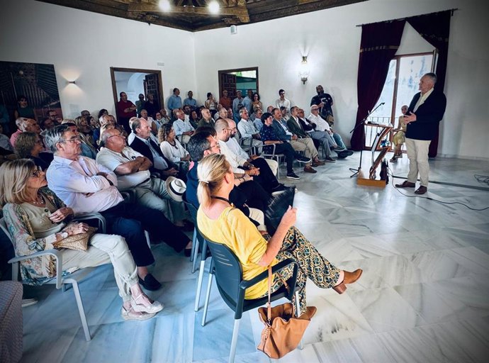 Preentación de la tercera maqueta de la flota de Colón en su viaje a las Américas.