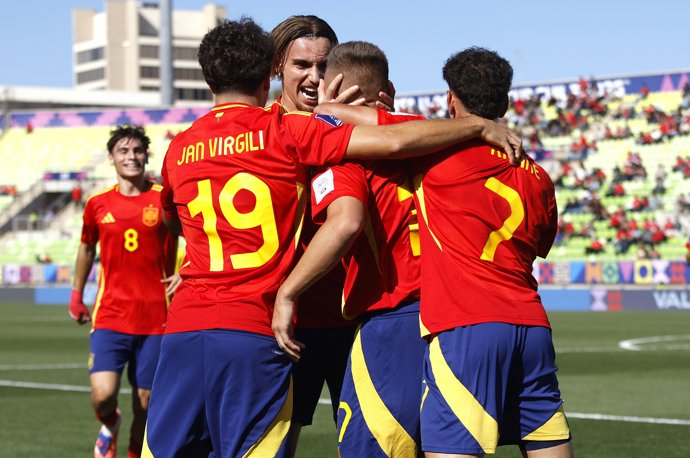 La selección española Sub-20 celebra su gol ante Ucrania en el partido de octavos de final del Mundial de la categoría