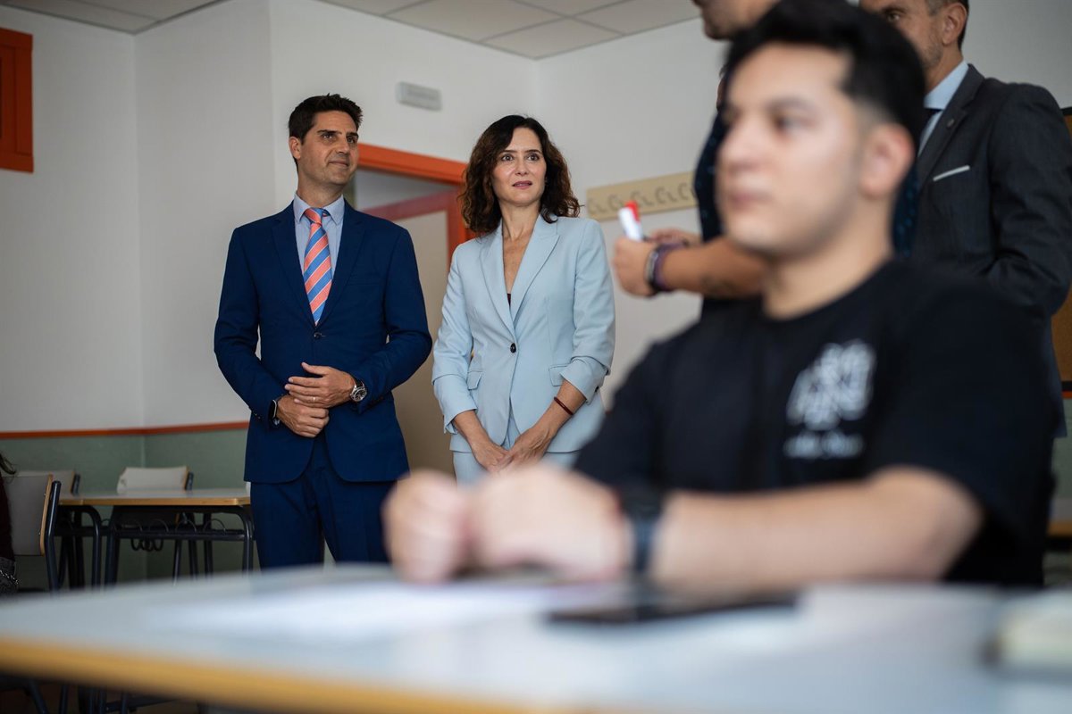 Alumnos con sobresalientes tendrán matrícula gratis en el Grado Superior de Formación Profesional el próximo curso