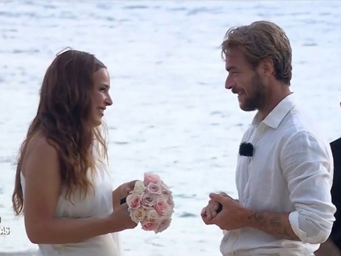 Marta Peñate y Tony Spina se han dado el 'sí quiero' en Honduras