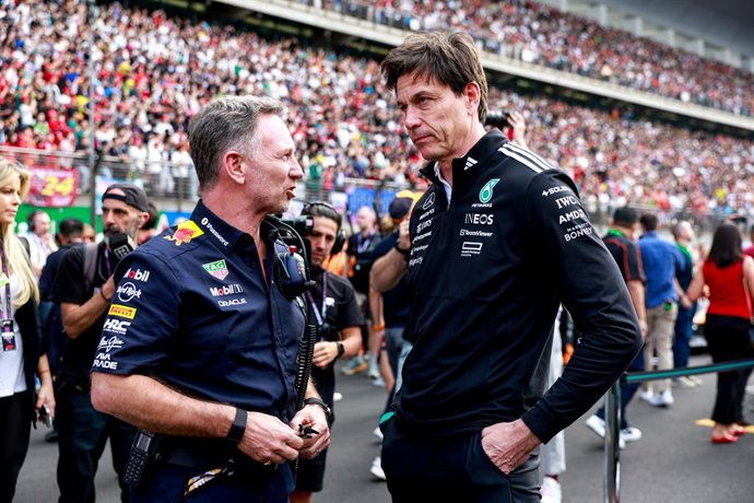 Archivo - HORNER Christian (gbr), Team Principal of Red Bull Racing, WOLFF Toto (aut), Team Principal & CEO of Mercedes AMG F1 Team, portrait during the Formula 1 Heineken Chinese Grand Prix 2025, 2nd round of the 2025 FIA Formula One World Championship f