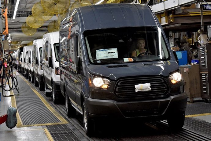 Archivo - La industria automotriz europea alerta sobre el impacto de las nuevas medidas de protección del acero.