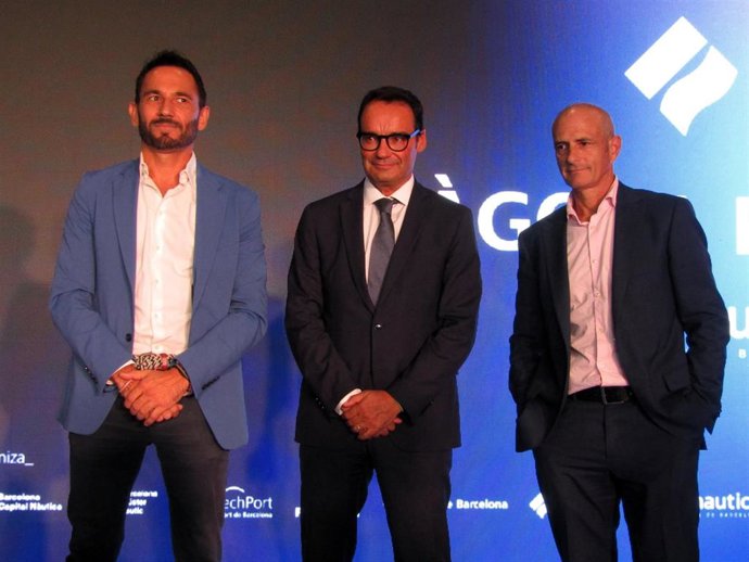 El director del Saló Nàutic, Josep Antoni Llopart; el director general del Puerto de Barcelona, Àlex Garcia, y el director del Port Vell, David Pino