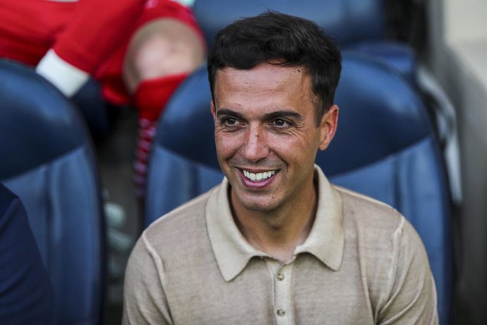 Archivo - Borja Jimenez, head coach of Leganes, smiles during the Spanish league, LaLiga EA Sports, football match played between Villarreal CF and CD Leganes at La Ceramica stadium on May 14, 2025, in Villarreal, Spain.