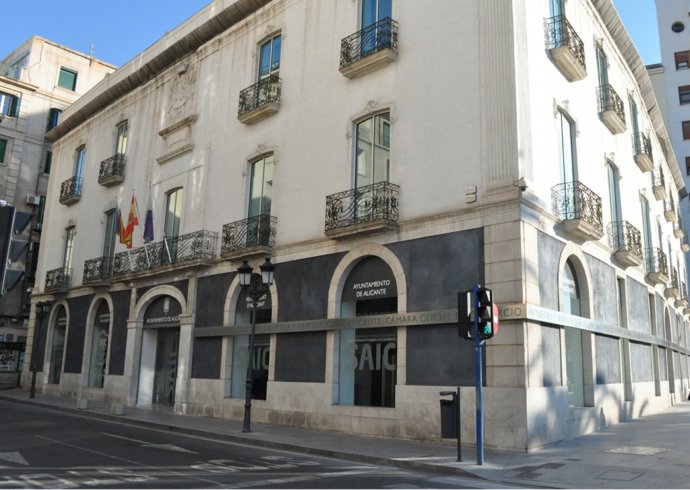 Imagen del antiguo Hotel Palas, que es propiedad de la Cámara de Comercio