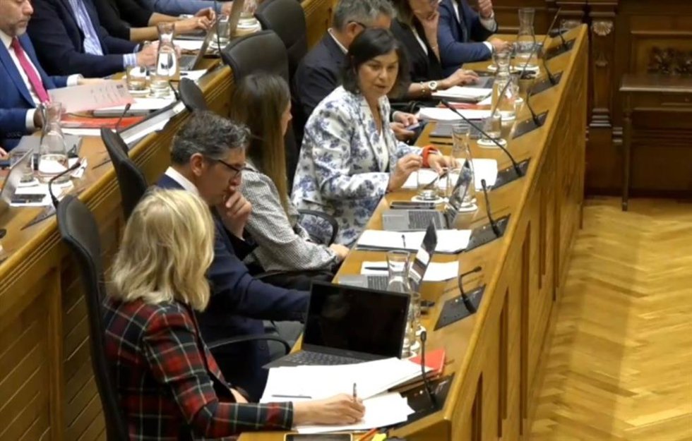 La concejala de Cultura de Gijón, Monsterrat López Moro, interviene en el Pleno Municipal gijonés.