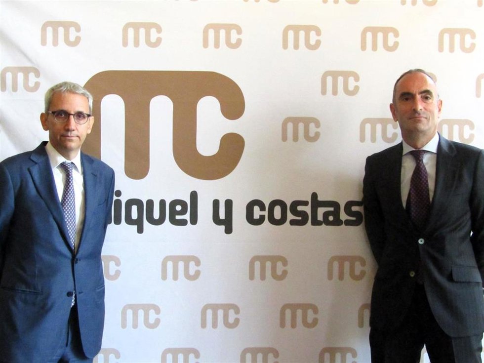 Archivo - El presidente de Miquel y Costas, Jordi Mercader, y el director general adjunto, Ignasi Nieto, en una imagen de archivo.